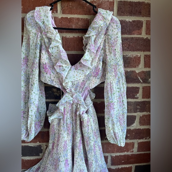 ASTR The Label Lilac Blue Multi Floral Cut Out Ruffle Long Sleeve Dress Size S - Picture 3 of 8